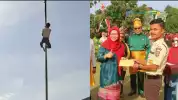 Meski Sambil Gemetaran, Satpam UIN Sumut Rela Panjat Tiang Bendera demi Selamatkan Upacara HUT RI ke-81