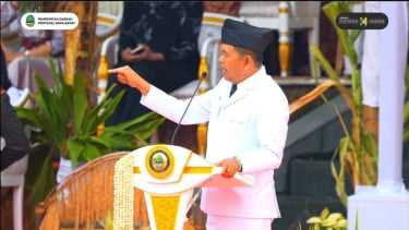 Alasan Menyentuh Dedi Mulyadi Beri Kursi VIP untuk Petani hingga Kuli saat HUT RI ke-81, Tamu Kehormatan Rela 'Dijemur'