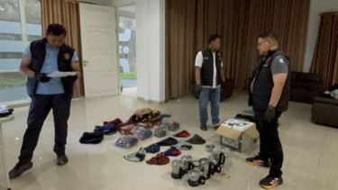 Ratusan Celana Dalam Diamankan Bareskrim Polri dari Rumah WN India di Jakut, Terkait Penyelundupan Emas