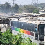 Kebakaran Hebat Melanda PO Sinar Jaya di Cikarang, 50 Bus Terparkir Berdempetan Ludes Terbakar