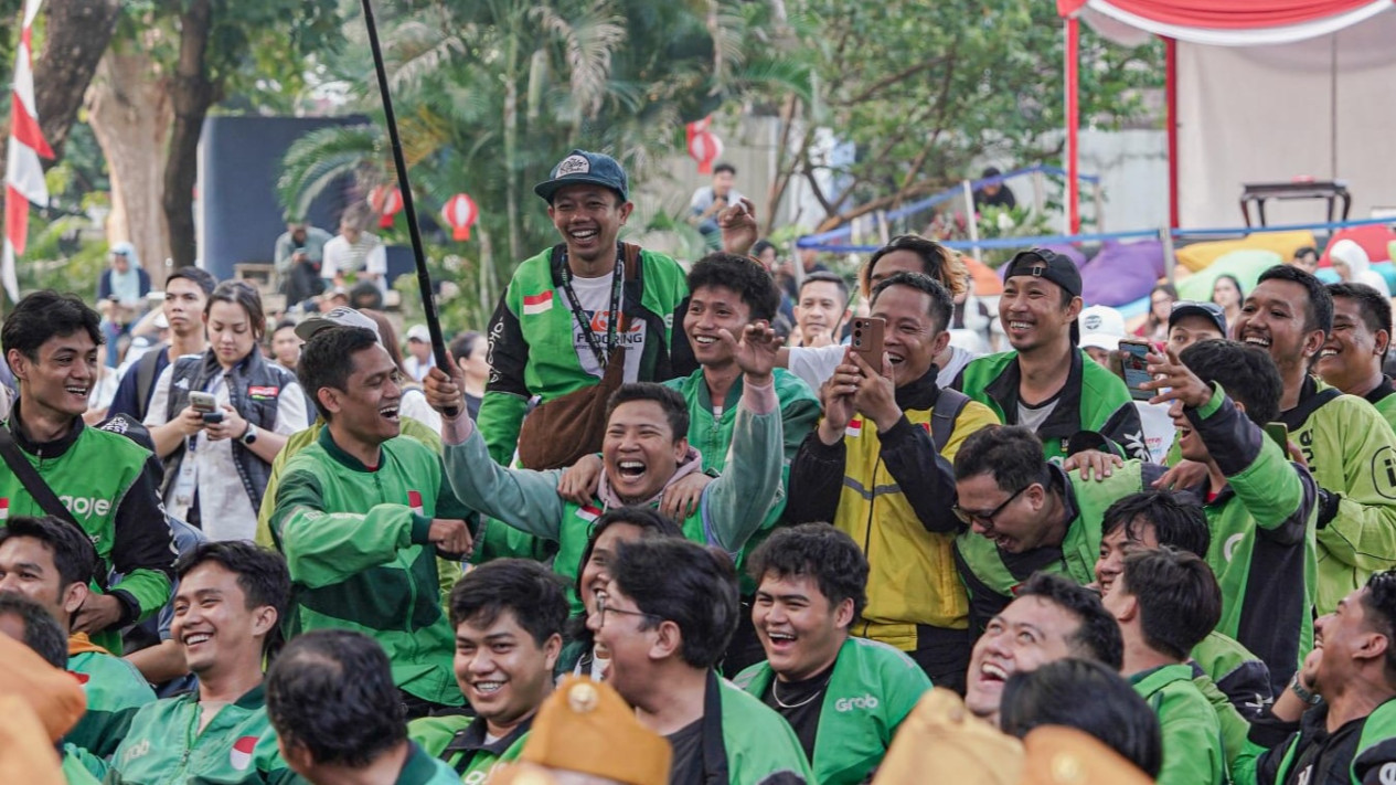 Semarak HUT Kemerdekaan, Pertamina Patra Niaga Undi 25 Motor untuk Ojol Lewat BOOM Periode 2: Masih Ada 50 Unit
            - galeri foto