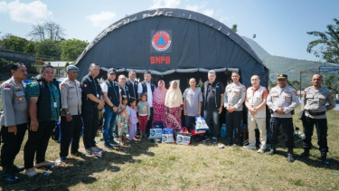 BRI Peduli Bangun 3 Posko Logistik dan 1 Dapur Umum di NTT, Direksi BRI Terjun Langsung Tinjau Lokasi Gempa