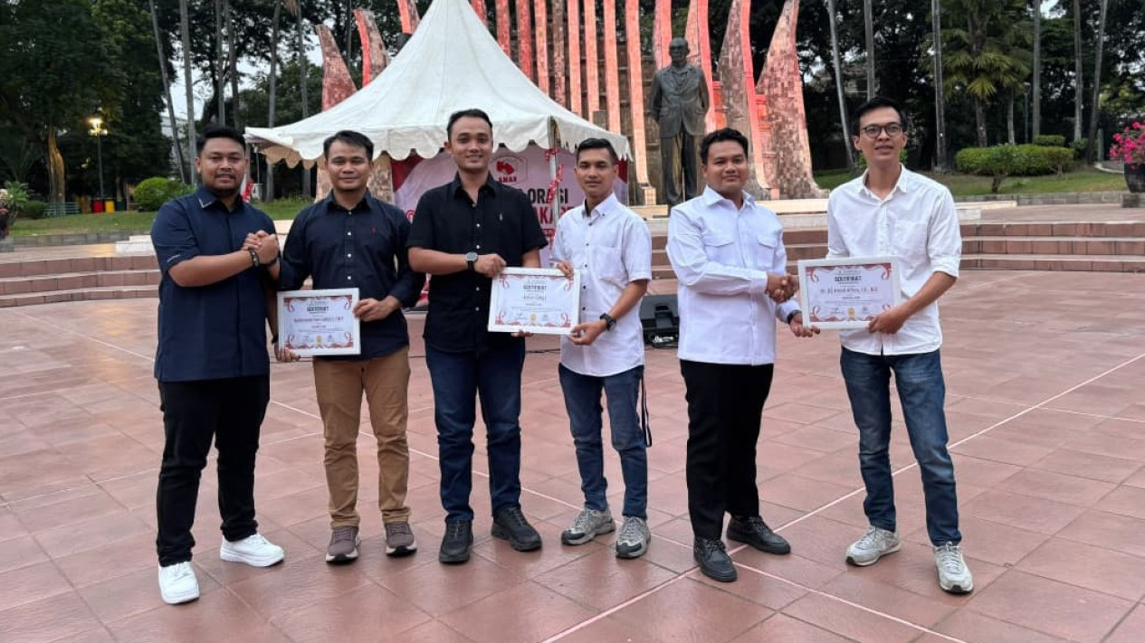 Lomba Orasi Mahasiswa Jakarta, AMAN Isi Ruang Apresiasi Program Prabowo
            - galeri foto