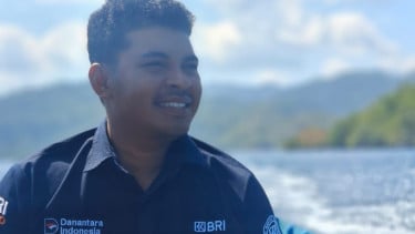 Menembus Ombak, Mantri BRI Hadirkan Layanan Perbankan di Kepulauan Maluku Utara