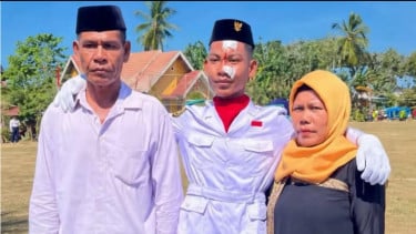 Sambil Menahan Sakit, Anggota Paskibraka di Muna Tetap Jalankan Tugas dengan Wajah Diperban dan Berdarah
