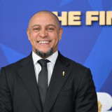 Roberto Carlos Dikabarkan Resmi Masuk Islam, Ucap Syahadat 4 Pekan Lalu