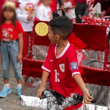 Salut! Viral Kalah Lomba Sepeda Hias saat Perayaan HUT RI ke-81, Bocah SD Pilih Jualan Kopi Keliling Tuai Pujian