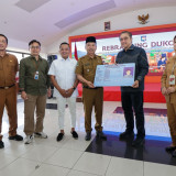 DPR dan Kemendagri Targetkan Bansos Tepat Sasaran, Rebranding Dukcapil Bandung Barat Perkuat Integrasi Data