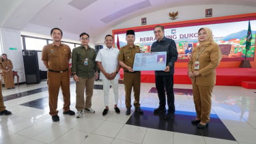 DPR dan Kemendagri Targetkan Bansos Tepat Sasaran, Rebranding Dukcapil Bandung Barat Perkuat Integrasi Data