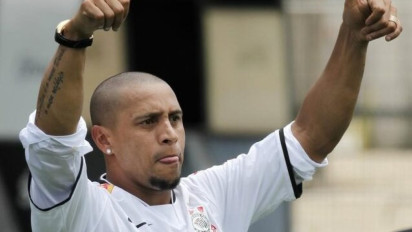 Klarifikasi Roberto Carlos Soal Isu Masuk Islam: Itu Tidak Benar