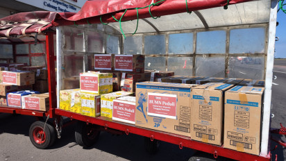Bantuan Korban Gempa NTT Dikirim dari Surabaya, Ada Susu hingga Obat