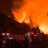 Pasar Sungai Duri Bengkayang Terbakar, 48 Ruko Hangus