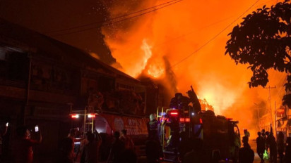 Pasar Sungai Duri Bengkayang Terbakar, 48 Ruko Hangus