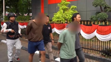 Dua Remaja Pengedar 72 Klip Tembakau Sintetis Diciduk Polisi di Depok, Jual Barang Haram Lewat Medsos-Pakai Sistem Tempel