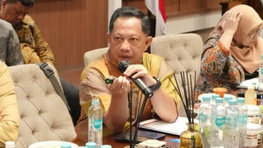 Mendagri dan Menteri PKP Bahas Penanganan Rumah Warga Terdampak Gempa NTT