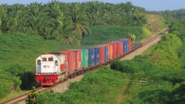 Kereta Api Sumut Angkut 194 Ribu Ton Peti Kemas, Solusi Logistik Tepat Waktu Bebas Kemacetan