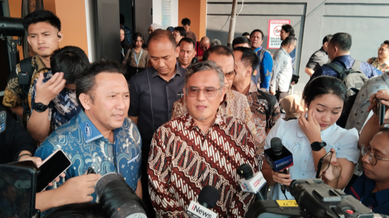 Ahli Hukum di Sidang Praperadilan Febrie Adriansyah: Salah Ketik dalam Administrasi Penyidikan Tidak Perlu Diperdebatkan
            - galeri foto