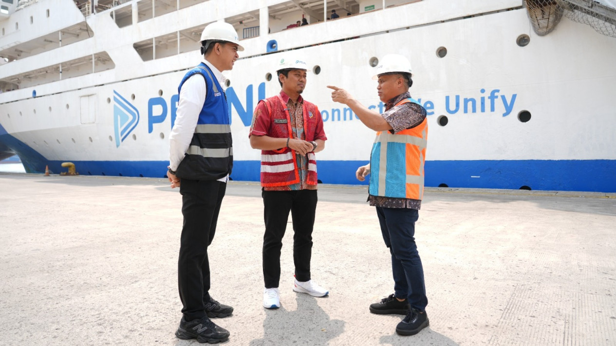 Bersama Kemenhub, PELNI dan Pelindo Buka Posko Bantuan Kemanusiaan Gempa NTT di Tanjung Priok
            - galeri foto