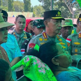 Kapolri Temui Pengungsi Gempa di Manggarai NTT, Tinjau langsung Kondisi Warga Terdampak