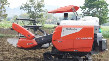 Ponpes Annuqayah Perkuat Sektor Pertanian, Combine Harvester Tingkatkan Efisiensi Panen