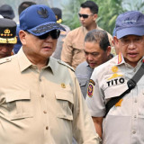 Mendagri Tito Dampingi Presiden Prabowo Tinjau Penanganan Karhutla di Kalimantan Barat