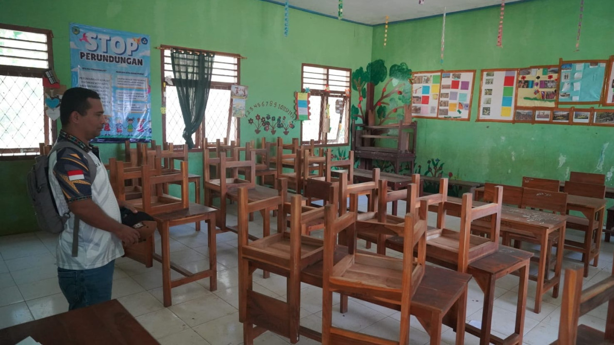 Dari Meja dan Kursi Baru, Tumbuh Semangat Belajar Siswa SDN Batu Cermin
            - galeri foto
