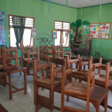 Dari Meja dan Kursi Baru, Tumbuh Semangat Belajar Siswa SDN Batu Cermin
