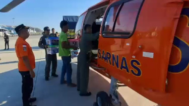 Hari Ke-9 Pascagempa NTT, Basarnas Intensifkan Distribusi Logistik Lewat Udara di Manggarai Timur