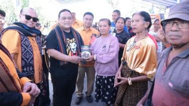 Kirim 3,6 Ton Rendang hingga Obat-obatan, Gebu Minang dan Hanura Salurkan Bantuan untuk Korban Gempa NTT