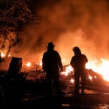 Pasar Bintara Terbakar, Puluhan Kios dan Lapak Pedagang Ludes Dilahap Api