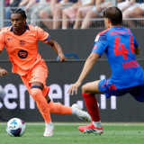 Alejandro Balde Dicoret dari Skuad Barcelona di Tengah Rumor Transfer ke Manchester United, Hansi Flick Bilang Begini