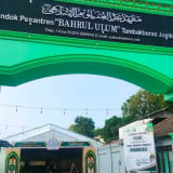 Pengasuh Pesantren Darul Ulum Jombang Ingatkan Bahaya Politik Transaksional di Muktamar ke-35 NU