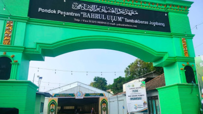 Pengasuh Pesantren Darul Ulum Jombang Ingatkan Bahaya Politik Transaksional di Muktamar ke-35 NU