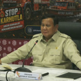 Senjata Baru Lawan Karhutla, Prabowo: Bukan Air, Tapi ‘Ubi Bombing’
