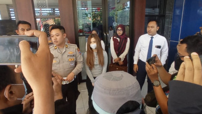 Perempuan Mabuk yang Tabrak Lari di Surabaya Ditetapkan Tersangka