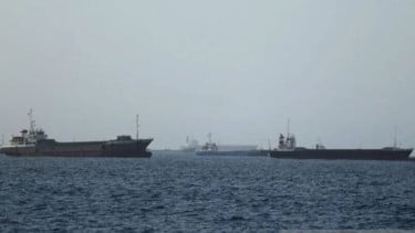Jika AS Lanjutkan PErang Ekonomi, Iran Akan Tutup Selat Hormuz