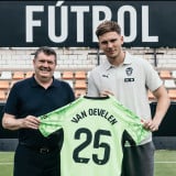 Baru Sebulan Gabung Klub Liga Inggris, Kiper Keturunan Indonesia Kayne van Oevelen Resmi Gabung Tim Spanyol