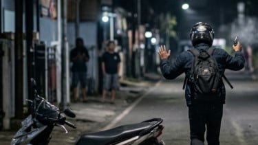 Viral di Depok! Maling Motor Diduga Letupkan Senpi 3 Kali Saat Dikejar Warga, Begini Kronologinya