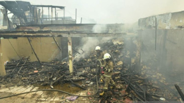 Sebanyak 40 Rumah Hangus Terbakar di Duren Sawit Jakarta Timur