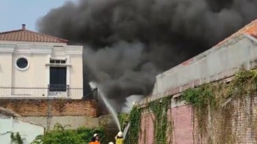 Sebanyak 40 Rumah Hangus Terbakar di Duren Sawit Jakarta Timur