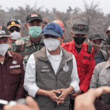 Menhut Raja Juli Antoni Dorong Operasi Modifikasi Cuaca untukPerkuat Penanganan Karhutla Jambi