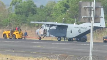 Pesawat TNI AL Tergelincir di Runway Bandara Sultan Hasanuddin