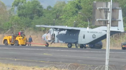 Pesawat TNI AL Tergelincir di Runway Bandara Sultan Hasanuddin