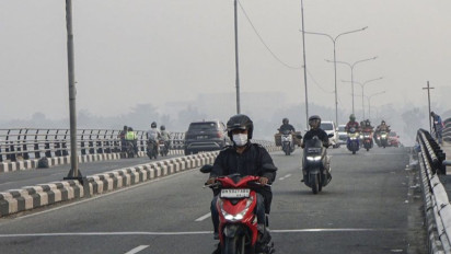 Waspada Dampak Karhutla, BNPB Ingatkan Warga Gunakan Masker Saat Keluar Rumah