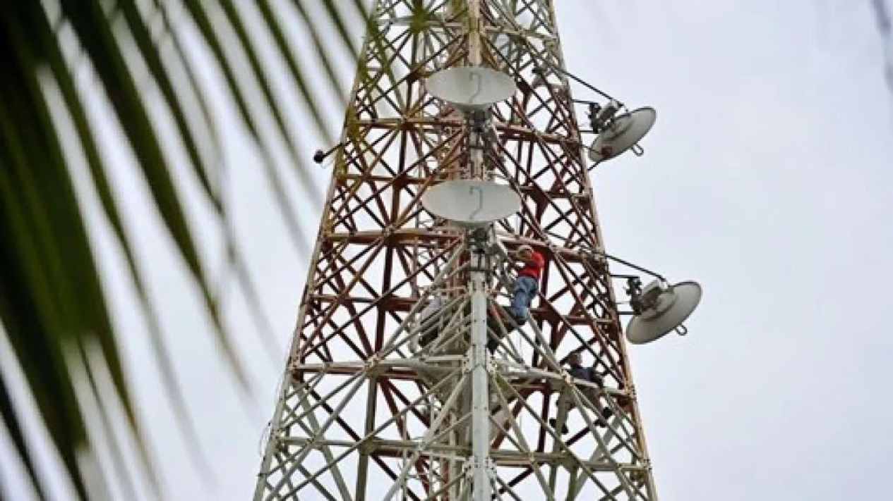 Pembongkaran Menara Internet di Bali Dinilai Turunkan Kualitas Layanan Internet Masyarakat
            - galeri foto