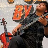 Siswa SMP Ini Ukir Prestasi Lewat Kreativitasnya Bermasin Alat Musik