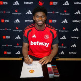 Manchester United Akhirnya Resmi Rekrut Carlos Baleba dari Brighton, Bruno Fernandes Bilang Begini