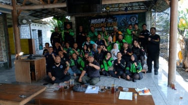 Imbau Ojol Tak Mudah Terpancing Provokasi, Koalisi Ojol Nasional Gelar “Ngopi Bareng Ojol Surabaya Raya”