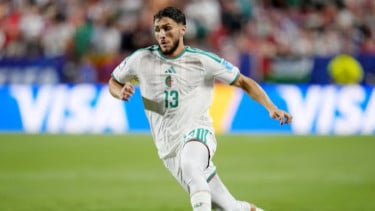Kisah Jaouen Hadjam: Pemain Baru Brighton yang Pernah Dicoret dari Liga Prancis karena Puasa Ramadan