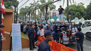 Jelang Putusan Praperadilan Febrie, Massa Serukan Tolak Praperadilan Febrie Ardiansyah